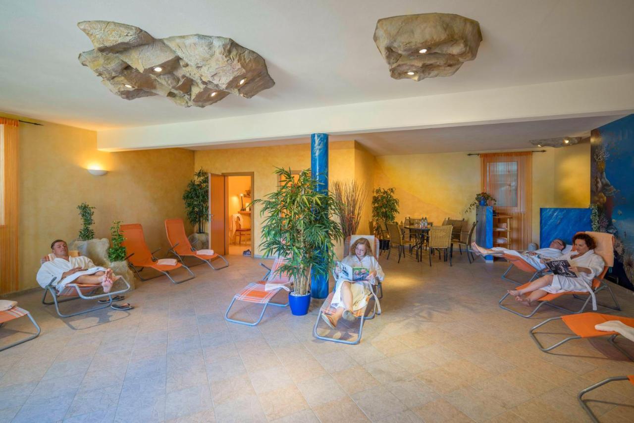 Hotel Garni Oasis Loipersdorf Jennersdorf Buitenkant foto