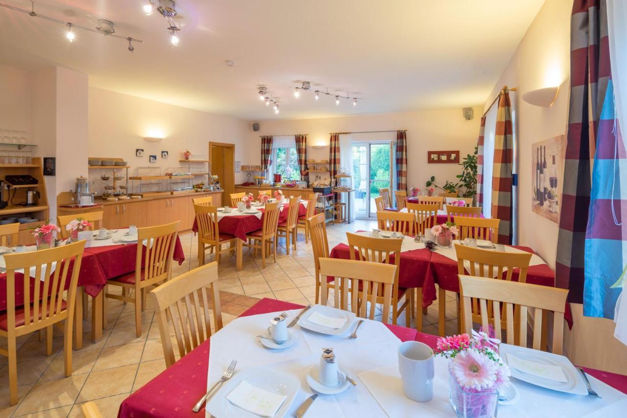 Hotel Garni Oasis Loipersdorf Jennersdorf Buitenkant foto