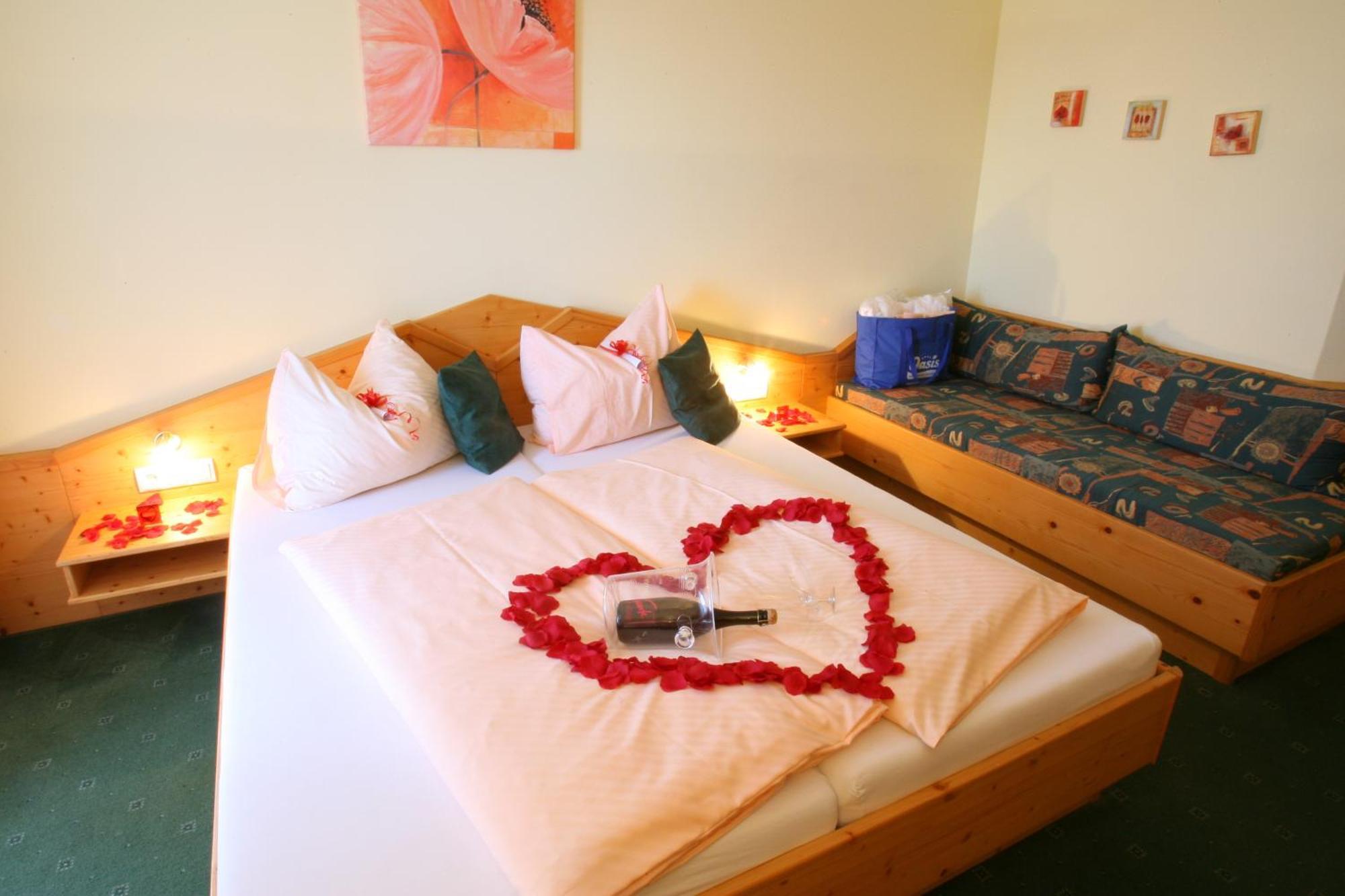 Hotel Garni Oasis Loipersdorf Jennersdorf Kamer foto